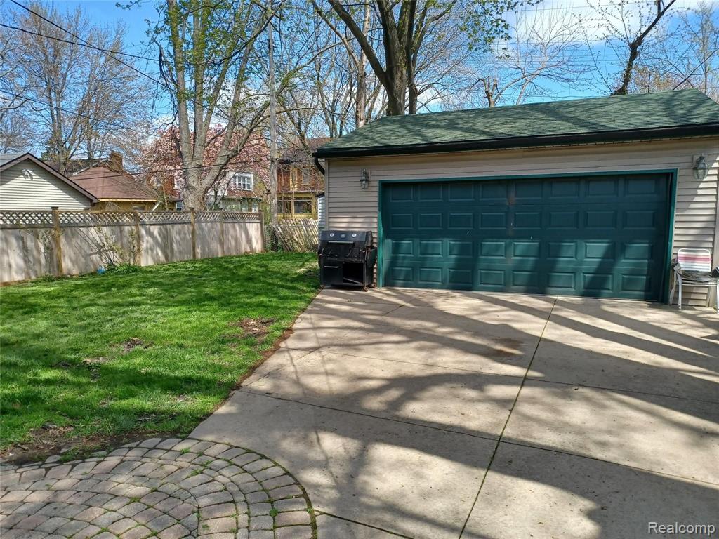 16554 Huntington Road Detroit, MI 48219 - Photo 4 of 26