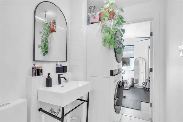 $1,200 | 9821 Walnut Street, Unit K203, Dallas, TX 75243
