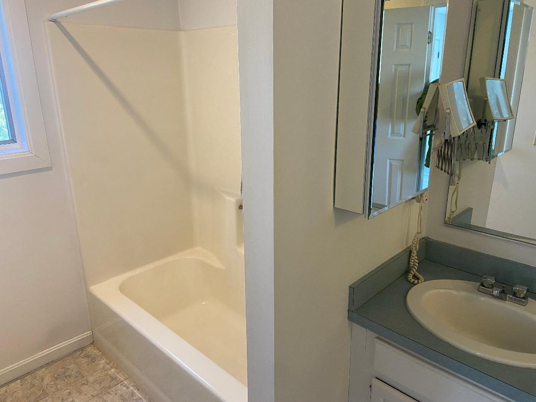 3 West Harbor Pond Road, Unit 3 West Boothbay Harbor, ME 04575 - Photo 11 of 19 Primary bathroom
