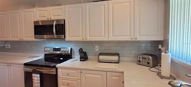 $181,000 | 7201 Country Club Drive, Unit G21, Lake Wales, FL 33898