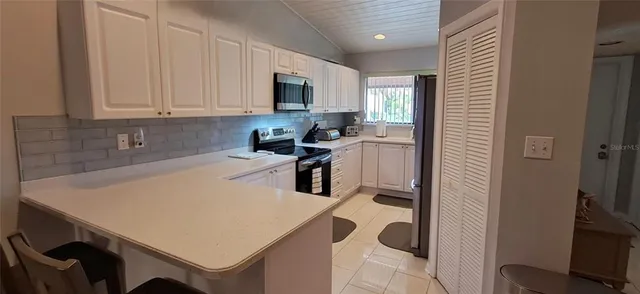 $181,000 | 7201 Country Club Drive, Unit G21, Lake Wales, FL 33898