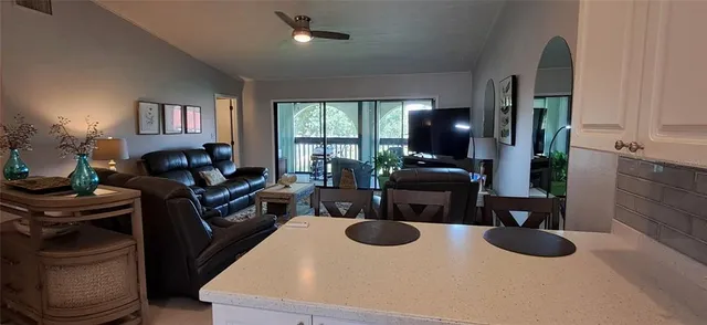 $181,000 | 7201 Country Club Drive, Unit G21, Lake Wales, FL 33898