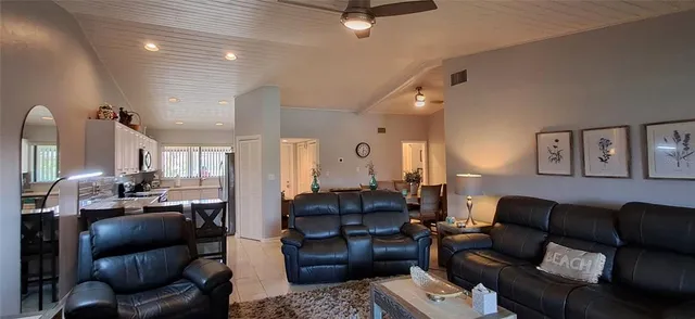 $181,000 | 7201 Country Club Drive, Unit G21, Lake Wales, FL 33898