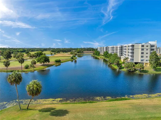 $579,990 | 1200 Country Club Drive, Unit 5506, Largo, FL 33771