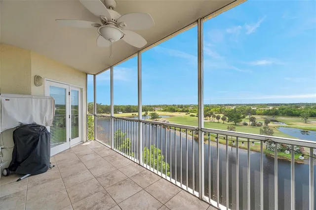 $579,990 | 1200 Country Club Drive, Unit 5506, Largo, FL 33771
