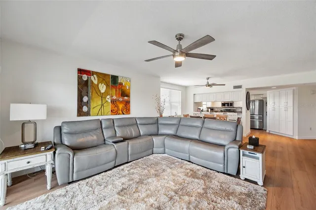 $579,990 | 1200 Country Club Drive, Unit 5506, Largo, FL 33771