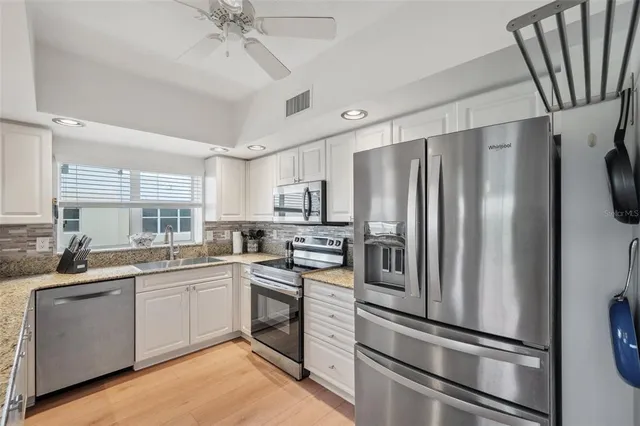 $579,990 | 1200 Country Club Drive, Unit 5506, Largo, FL 33771