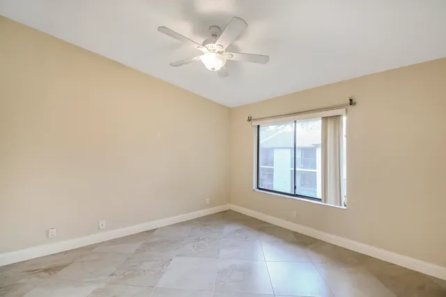 $2,275 | 21951 Soundview Terrace, Unit 207, Boca Raton, FL 33433