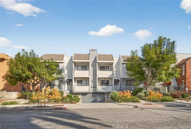 $799,000 | 825 East Maple Street, Unit 3, Glendale, CA 91205