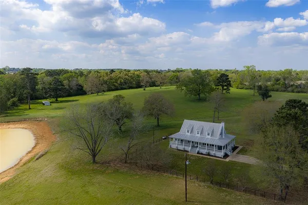 $699,900 | 5257 Farm To Market Road 228, Grapeland, TX 75844
