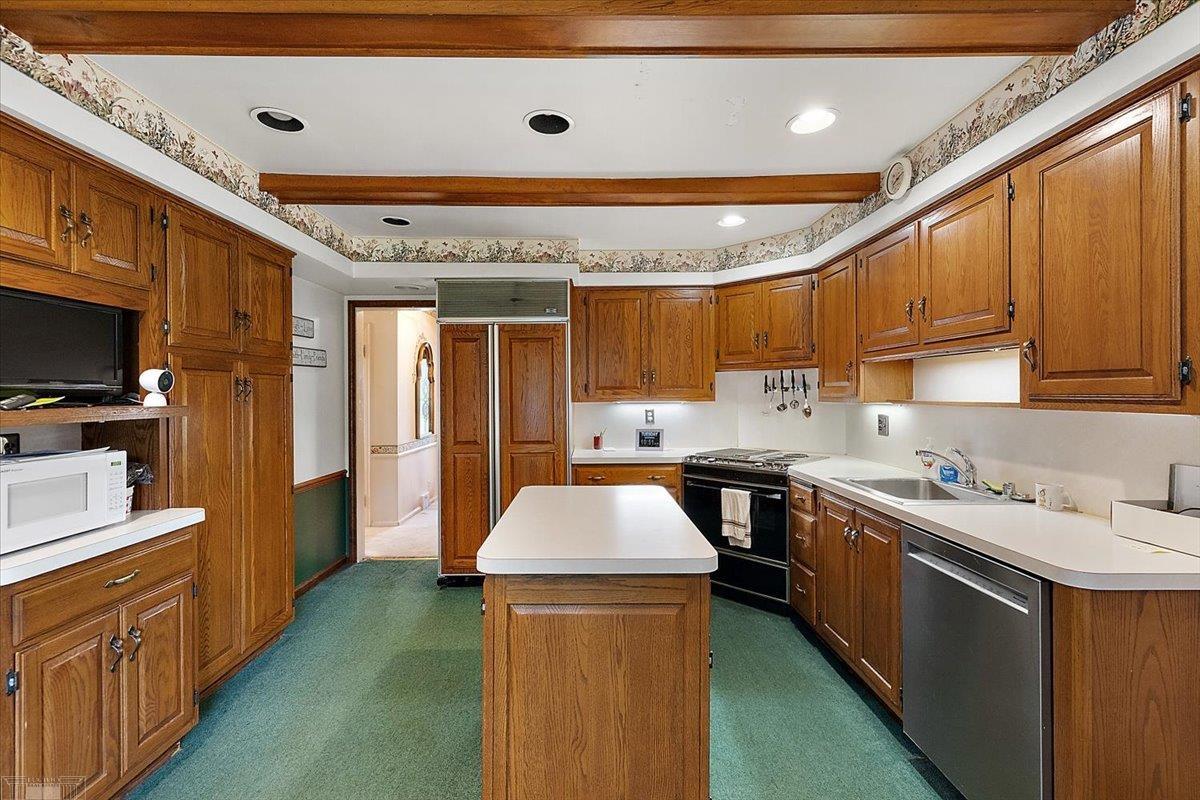 1485 Torrey Road Grosse Pointe Woods, MI 48236 - Photo 19 of 60