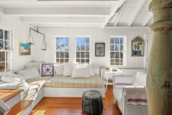 $5,650,000 | 205 S Road, Chilmark, MA 02535