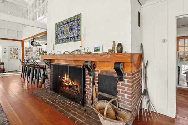 $5,650,000 | 205 S Road, Chilmark, MA 02535
