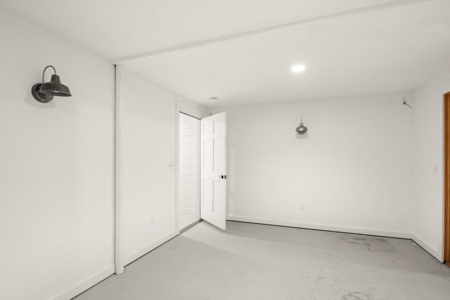 205 S Road Chilmark, MA 02535 - Photo 32 of 41