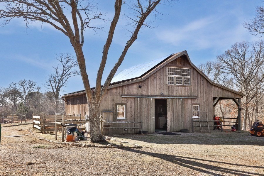 205 S Road Chilmark, MA 02535 - Photo 38 of 41