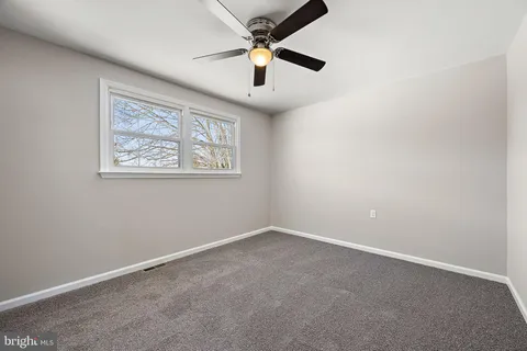 $379,999 | 318 South Dupont Road, Wilmington, DE 19804