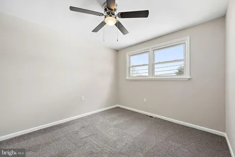 $379,999 | 318 South Dupont Road, Wilmington, DE 19804