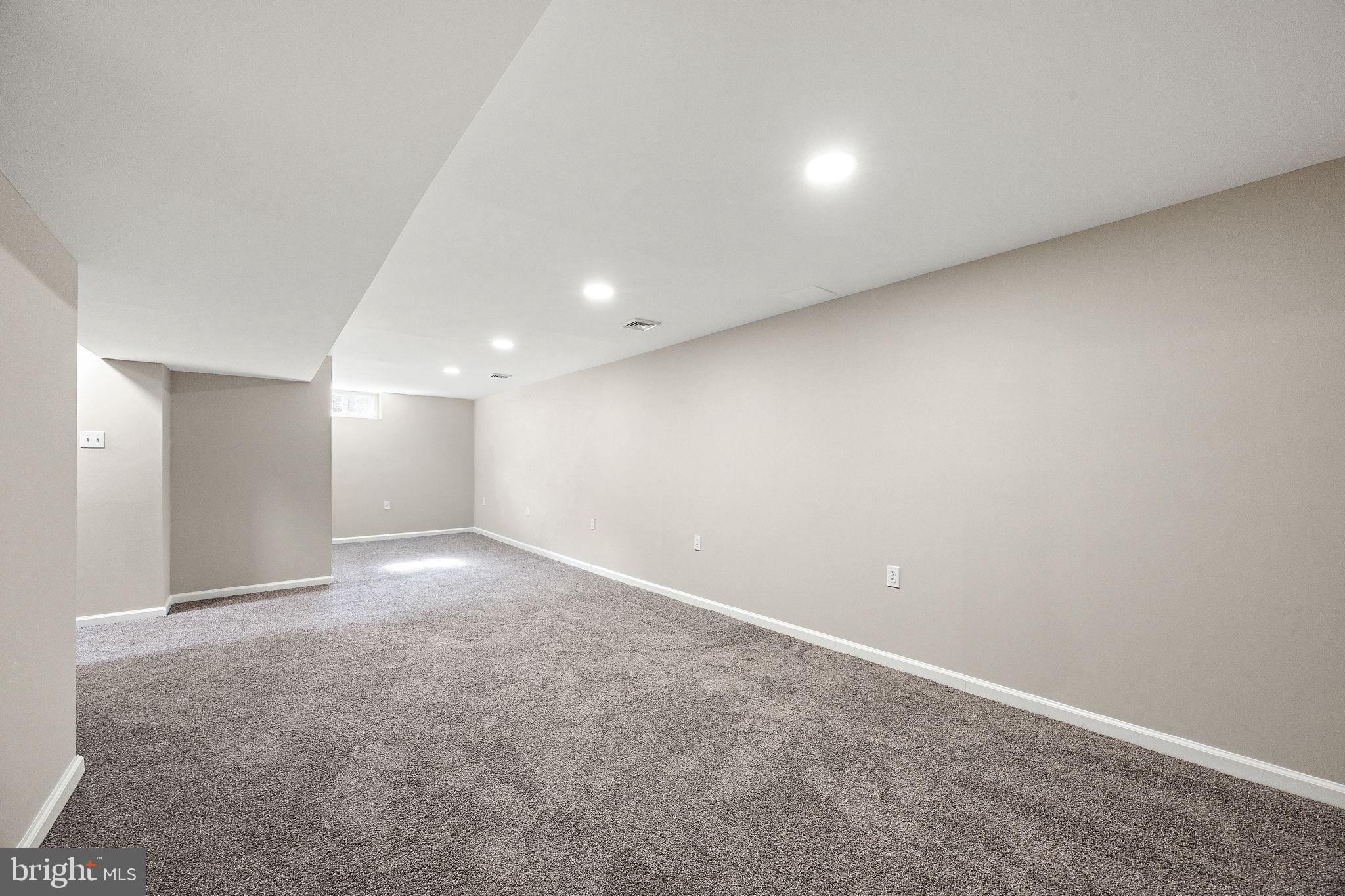 318 South Dupont Road Wilmington, DE 19804 - Photo 22 of 32