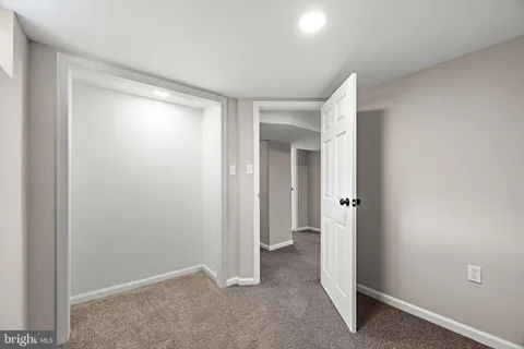 $379,999 | 318 South Dupont Road, Wilmington, DE 19804