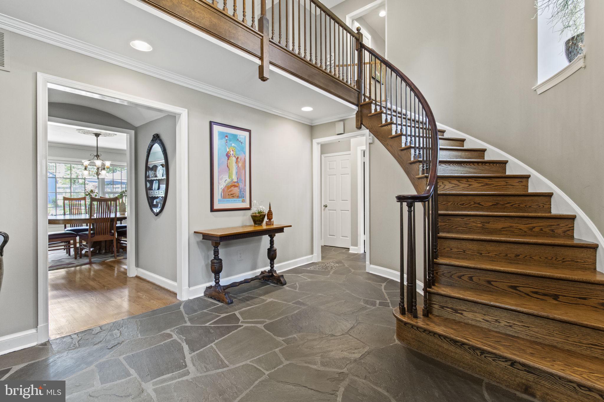 10016 Hall Road Potomac, MD 20854 - Photo 2 of 30 Elegant Two Story Foyer