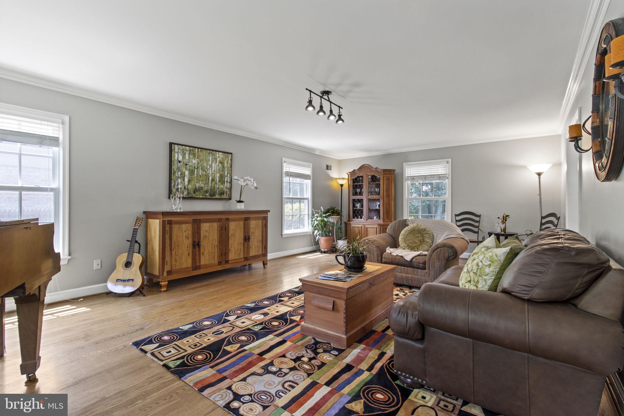 10016 Hall Road Potomac, MD 20854 - Photo 3 of 30 Front to Back Living Room