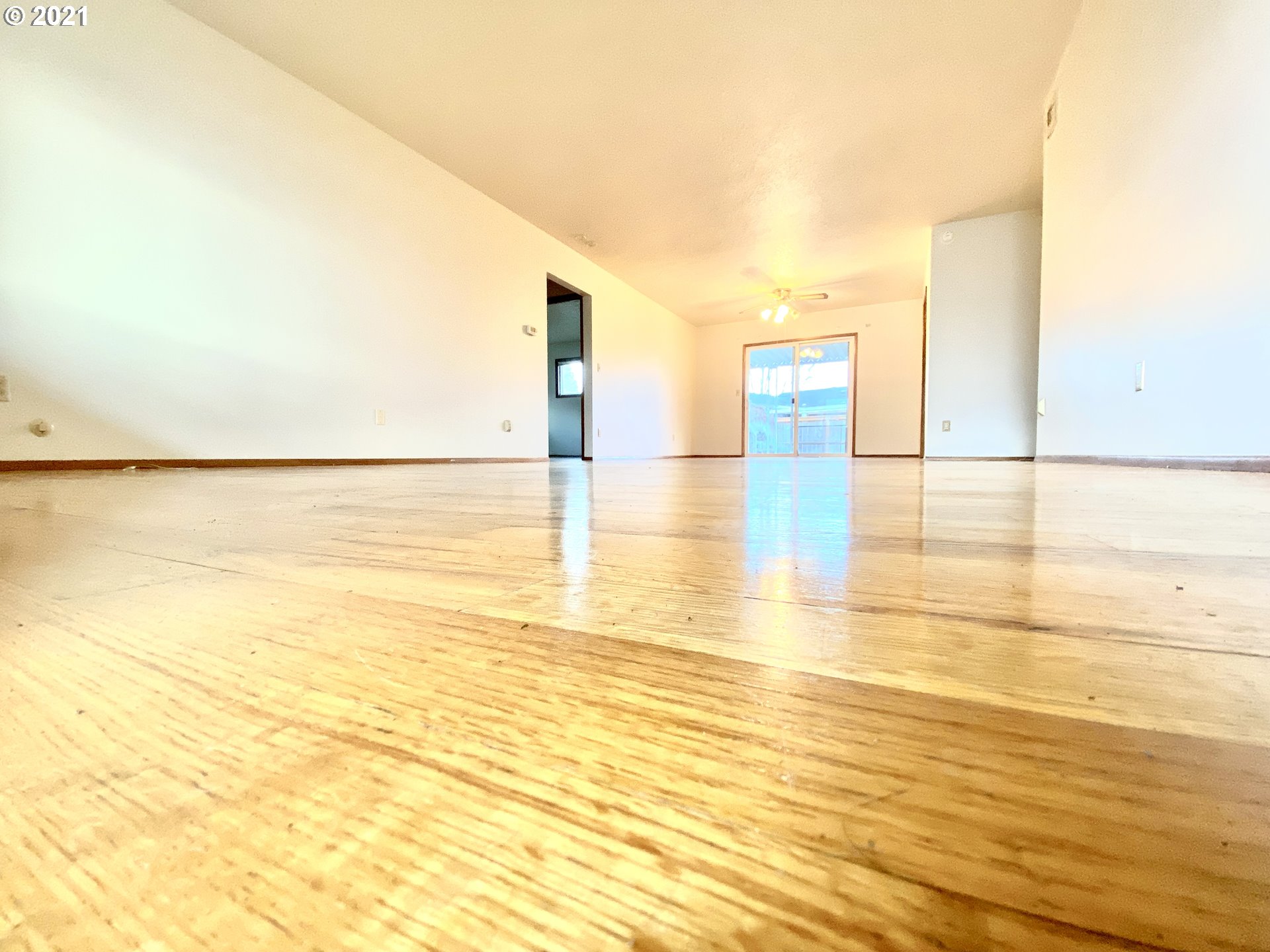 1144 Princeton Road Woodburn, OR 97071 - Photo 8 of 25 Gallery Image 8