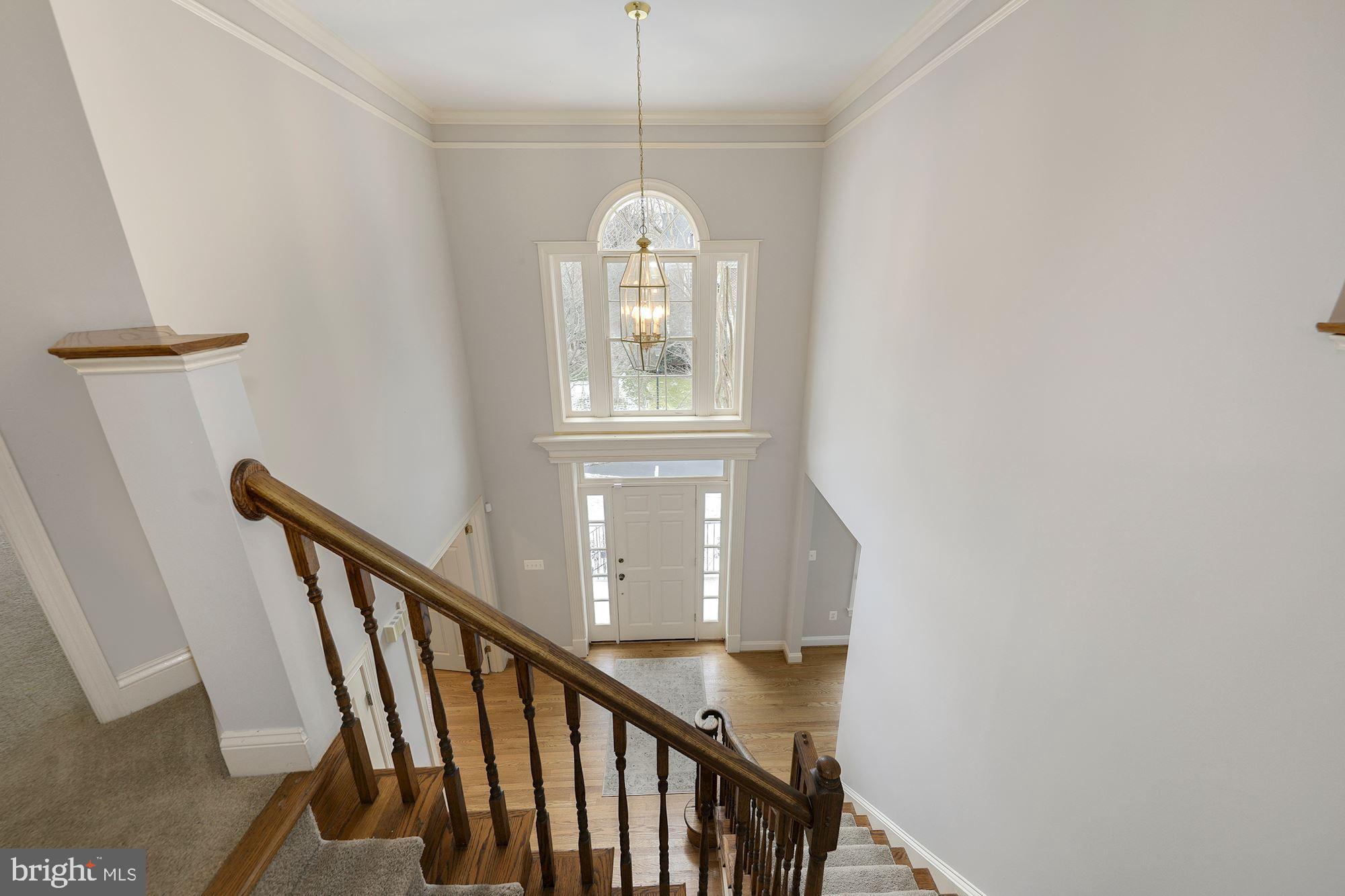 6808 Rannoch Road Bethesda, MD 20817 - Photo 19 of 38 Second level looking at foyer