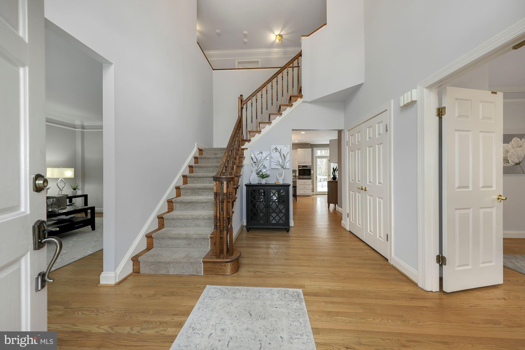 6808 Rannoch Road Bethesda, MD 20817 - Photo 3 of 38 Two story entry foyer