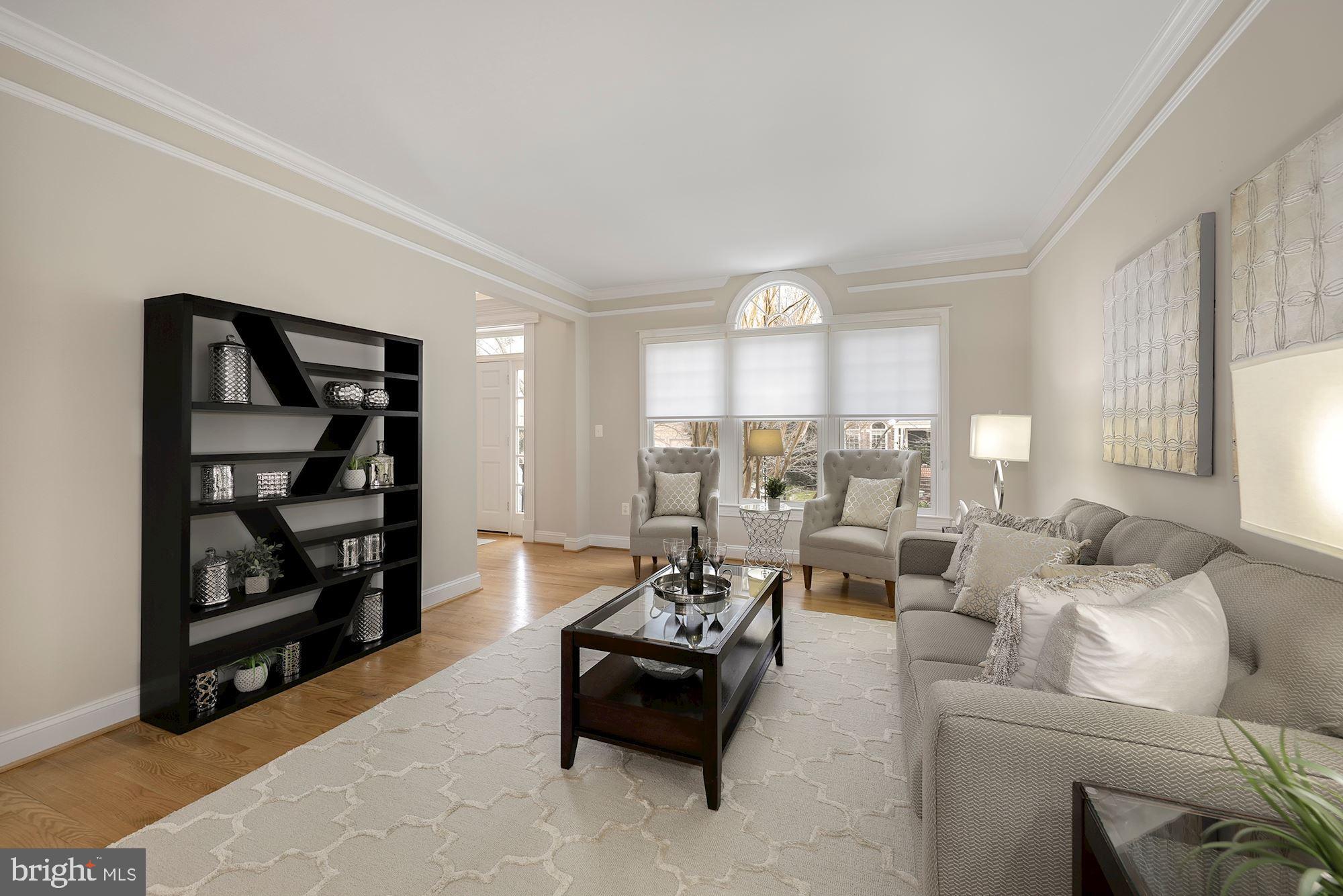 6808 Rannoch Road Bethesda, MD 20817 - Photo 6 of 38 Spacious living room
