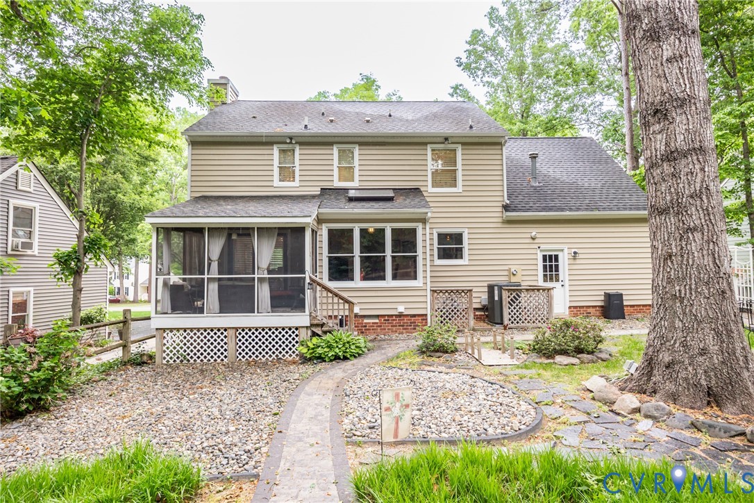 5603 Standing Oak Road Midlothian, VA 23112 - Photo 3 of 43 Rear exterior featuring a screened porch with latt