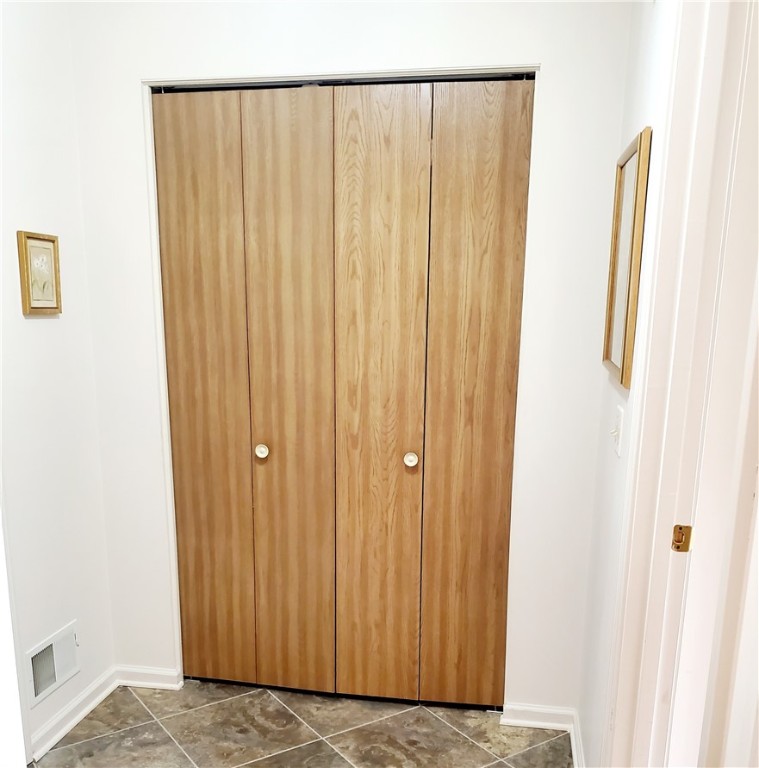 10 Coran Circle Greece, NY 14616 - Photo 36 of 44 Double closet