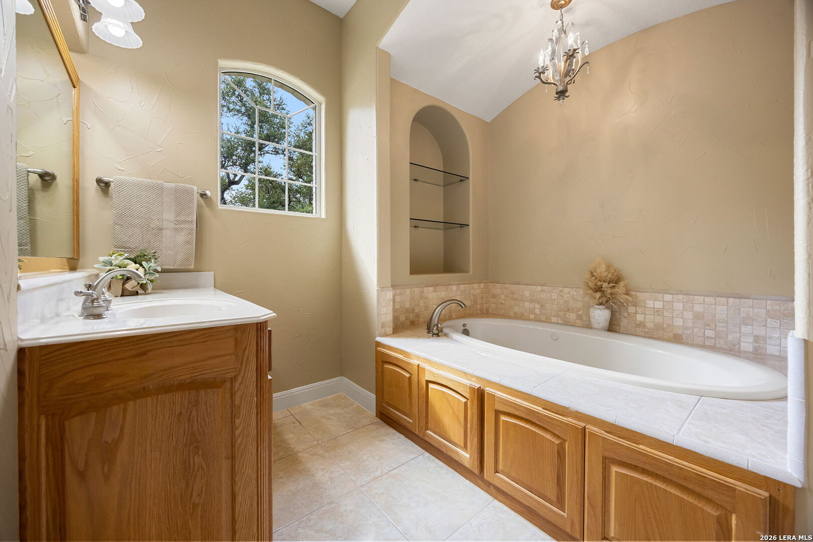 265 Fossil Hills Loop Spring Branch, TX 78070 - Photo 19 of 52 Gallery Image 19