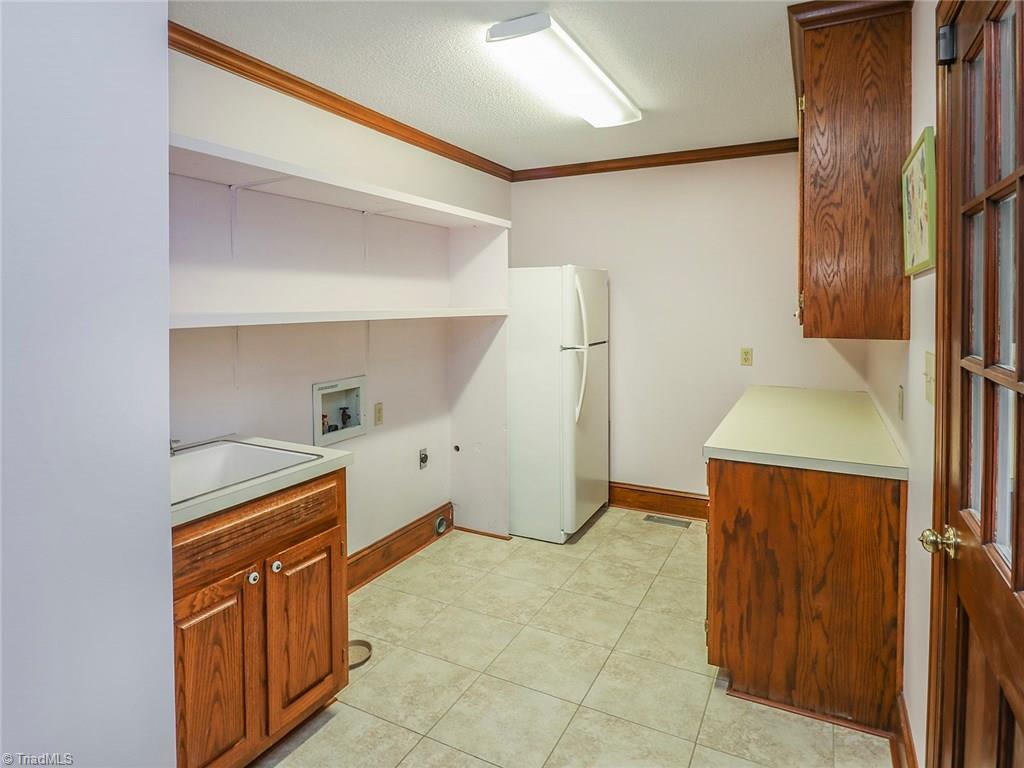 108 Mendenhall Road Jamestown, NC 27282 - Photo 14 of 30 Gallery Image 14