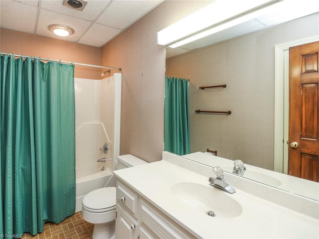 108 Mendenhall Road Jamestown, NC 27282 - Photo 26 of 30 Gallery Image 26
