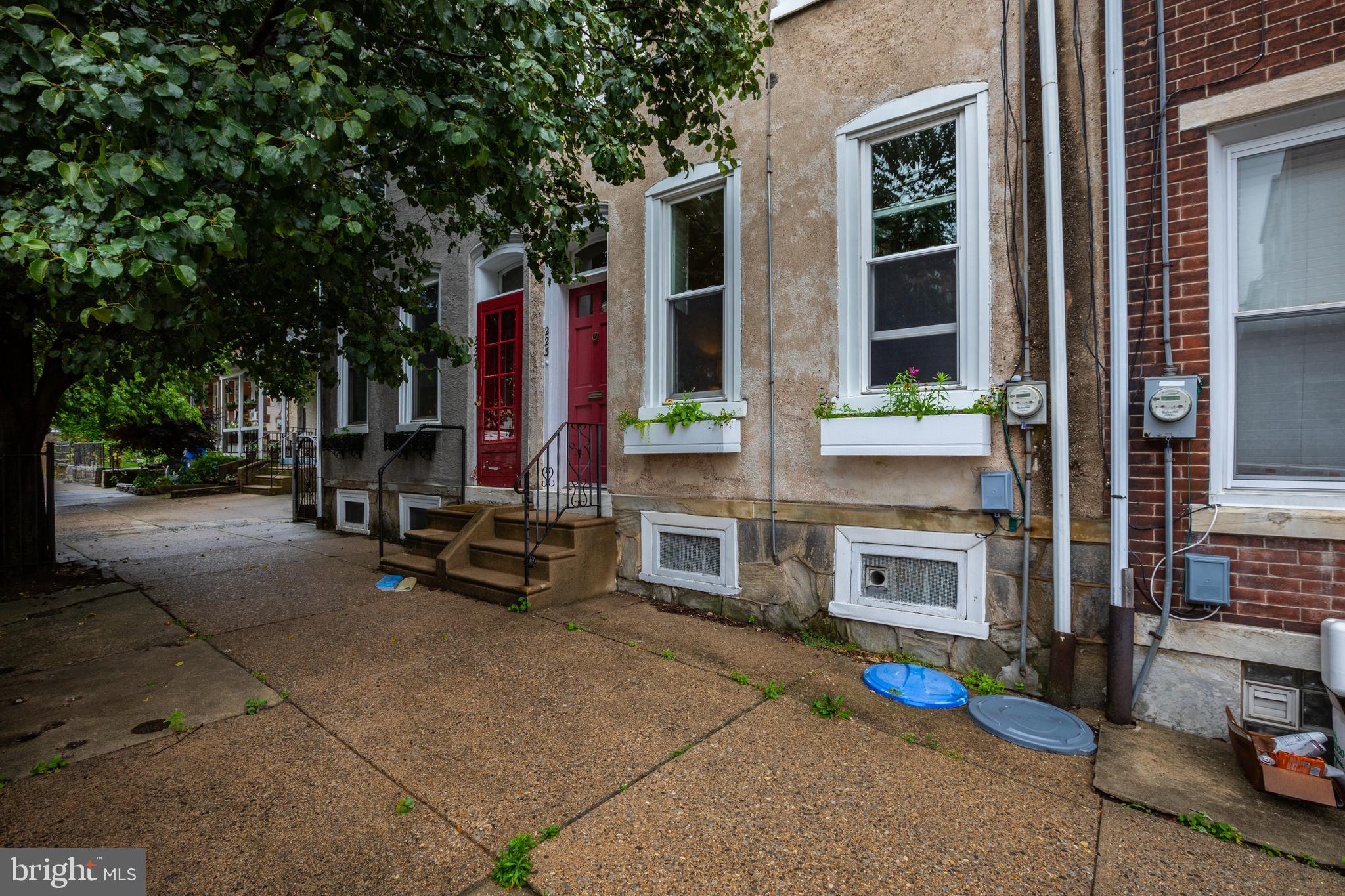 223 Roxborough Avenue Philadelphia, PA 19128 - Photo 2 of 38 Gallery Image 2