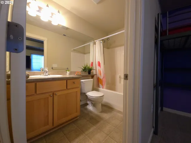 $350,000 | 2543 Northwest 2nd Terrace, Gresham, OR 97030