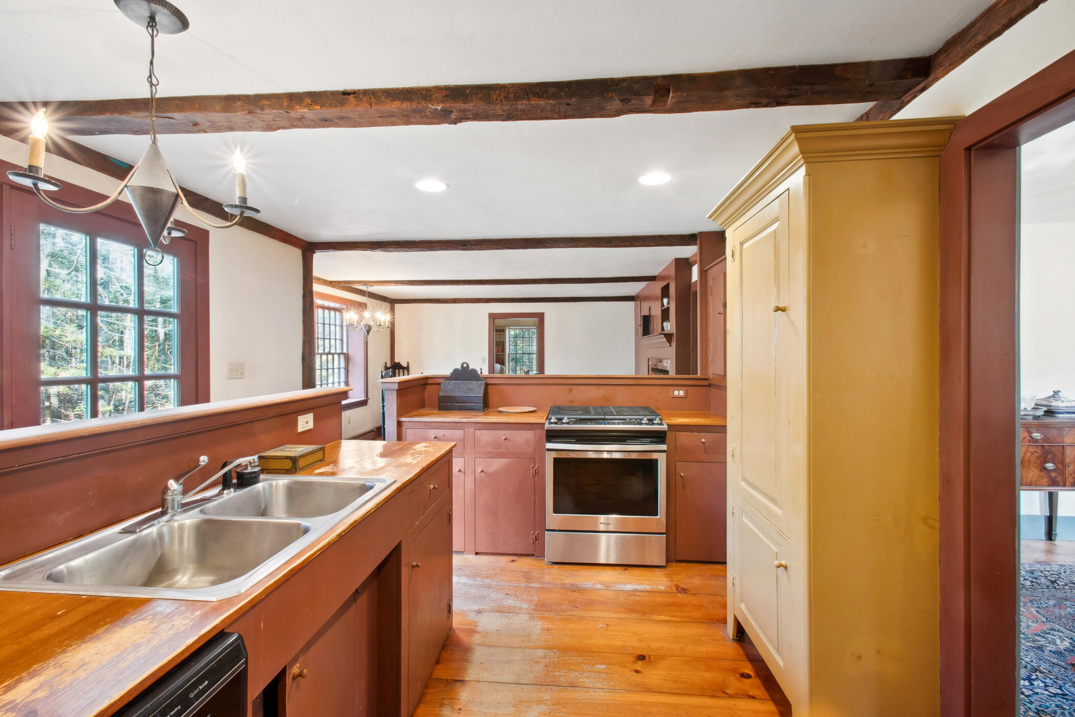 25 Rivers Edge Drive Kennebunk, ME 04043 - Photo 9 of 36 packmaynard25RiversEdgeDrKennebunk_ap_we
