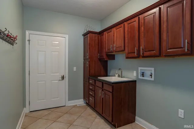 $629,500 | 1552 South Andrew Circle, Bloomington, IN 47401