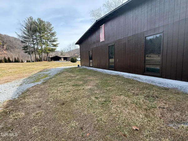 $1,550,000 | 426 River Islands Road, Elizabethton, TN 37643