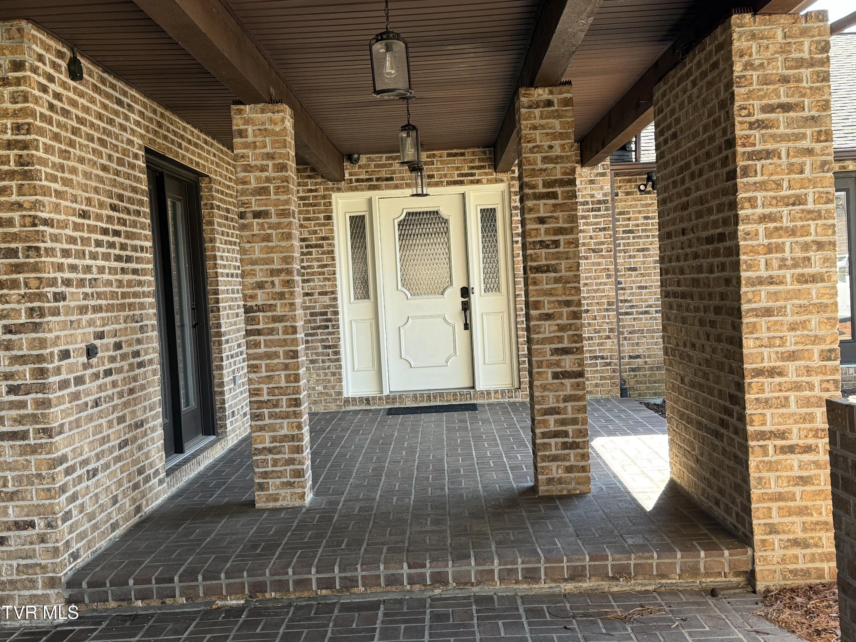 426 River Islands Road Elizabethton, TN 37643 - Photo 12 of 167 IMG_3694