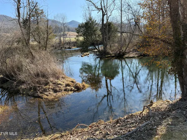 $1,550,000 | 426 River Islands Road, Elizabethton, TN 37643