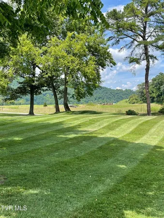 $1,550,000 | 426 River Islands Road, Elizabethton, TN 37643