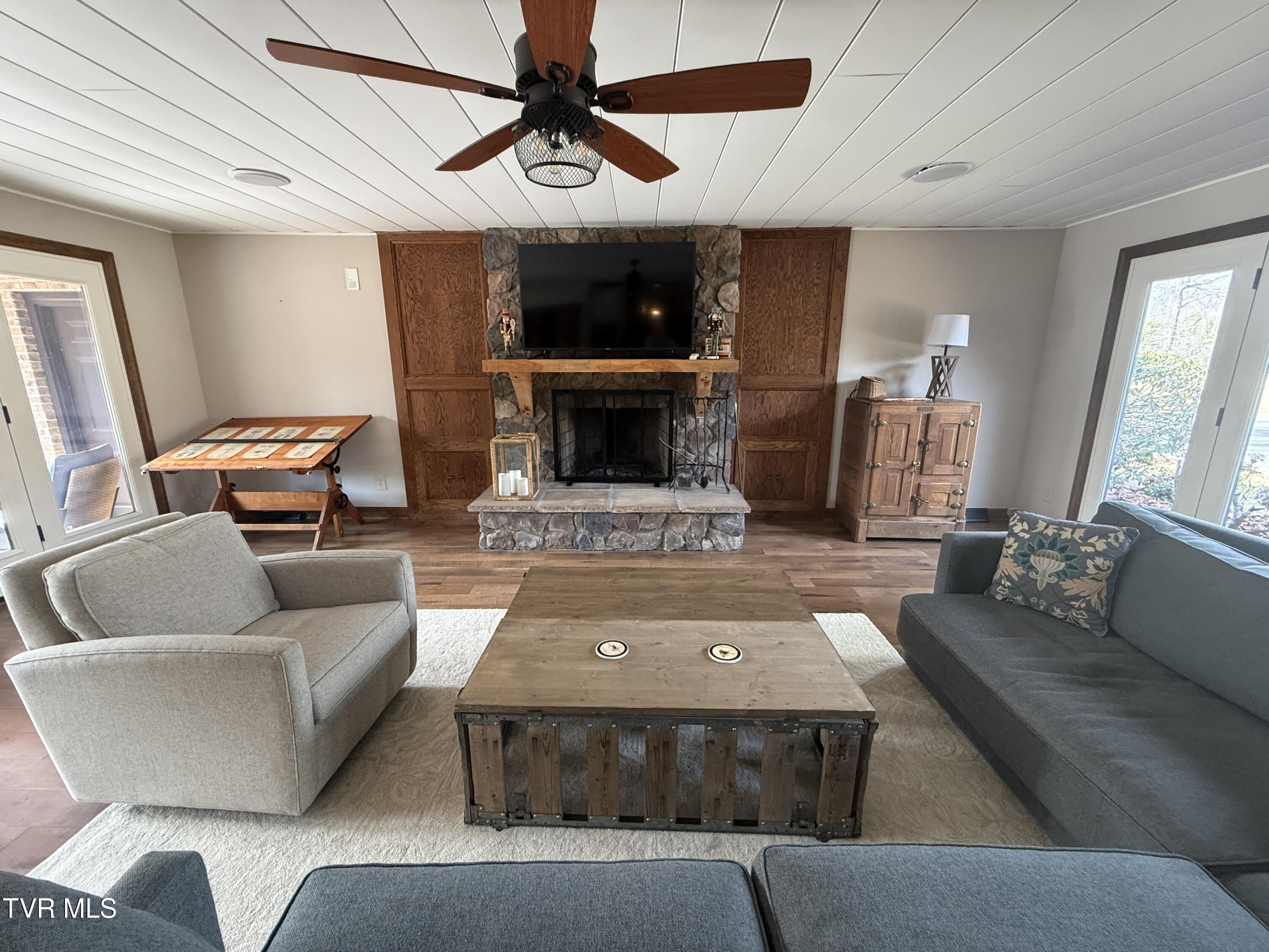 426 River Islands Road Elizabethton, TN 37643 - Photo 15 of 167 IMG_3823