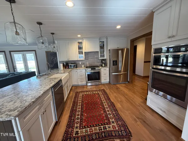 $1,550,000 | 426 River Islands Road, Elizabethton, TN 37643