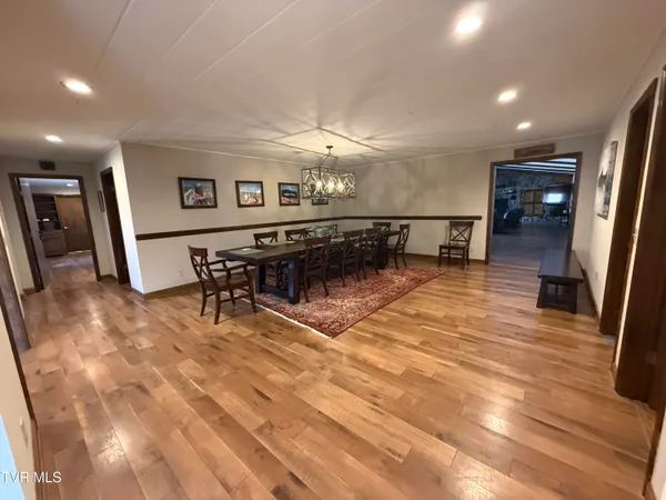 $1,550,000 | 426 River Islands Road, Elizabethton, TN 37643