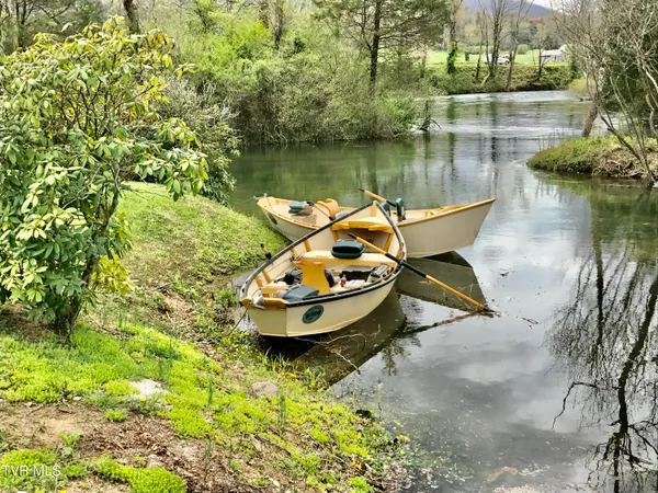 $1,550,000 | 426 River Islands Road, Elizabethton, TN 37643