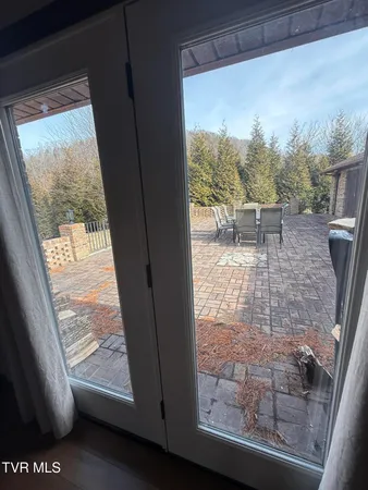 $1,550,000 | 426 River Islands Road, Elizabethton, TN 37643