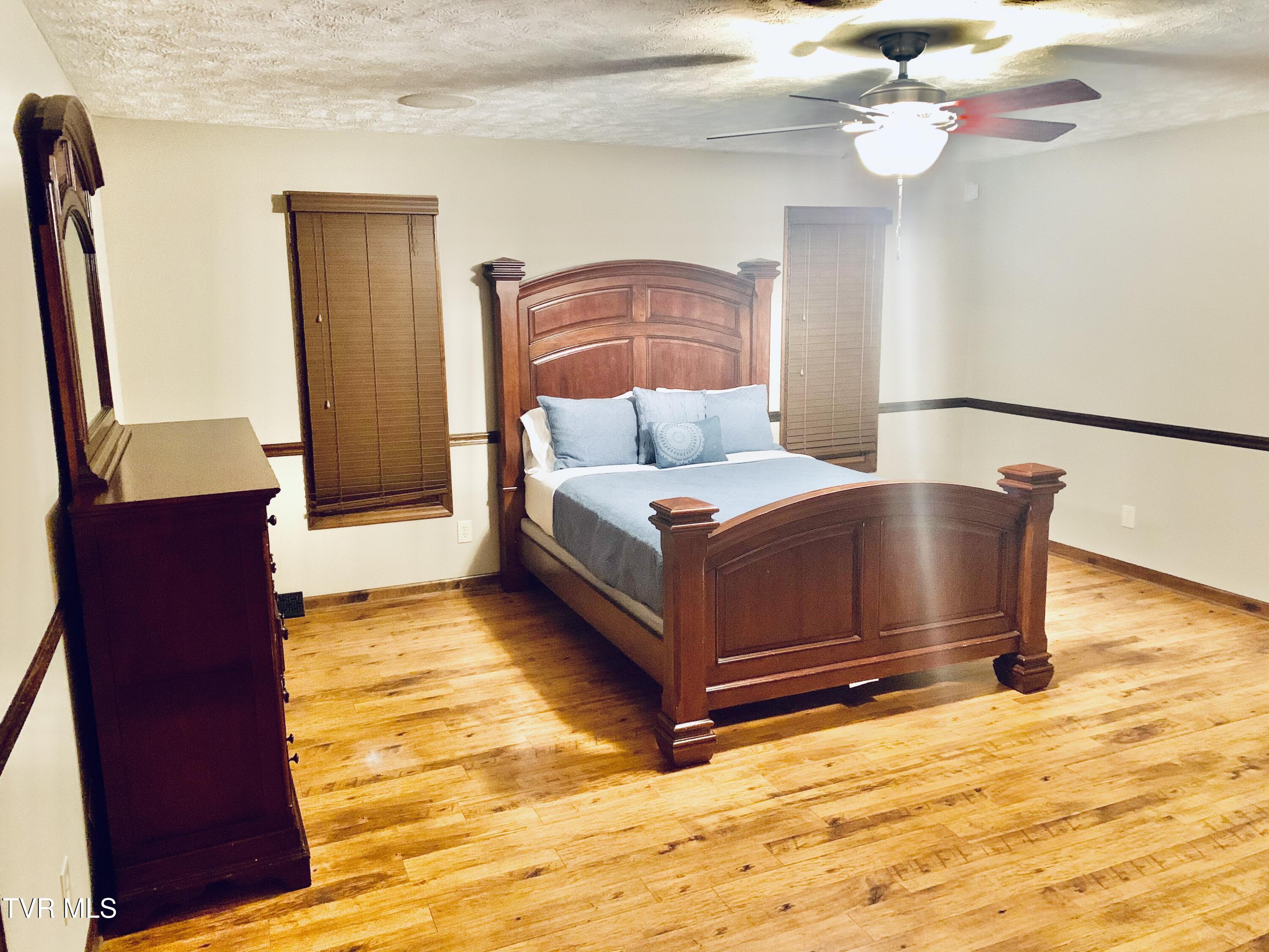 426 River Islands Road Elizabethton, TN 37643 - Photo 38 of 167 IMG_2533