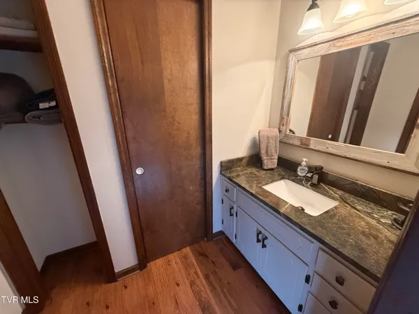 $1,550,000 | 426 River Islands Road, Elizabethton, TN 37643