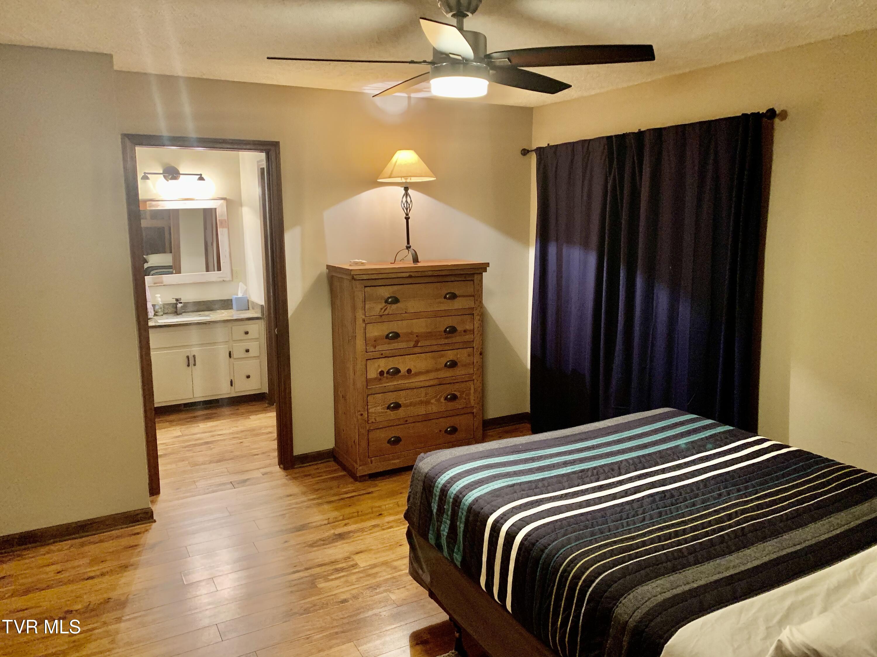 426 River Islands Road Elizabethton, TN 37643 - Photo 48 of 167 IMG_2531